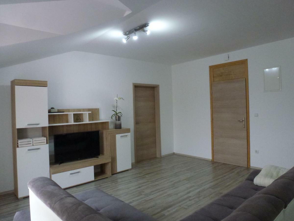 שיבניק Apartmani Slavica מראה חיצוני תמונה