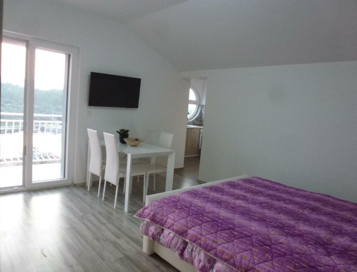 שיבניק Apartmani Slavica מראה חיצוני תמונה
