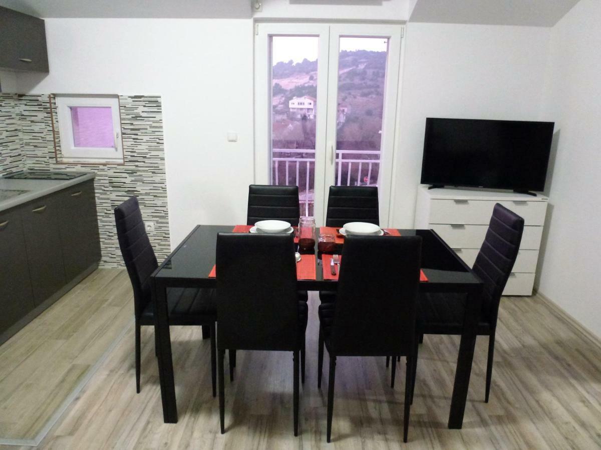 שיבניק Apartmani Slavica מראה חיצוני תמונה